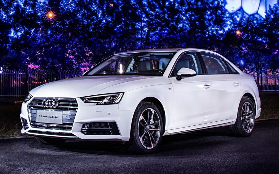 Audi A4 L 45 TFSI Quattro S-Line 2016 года